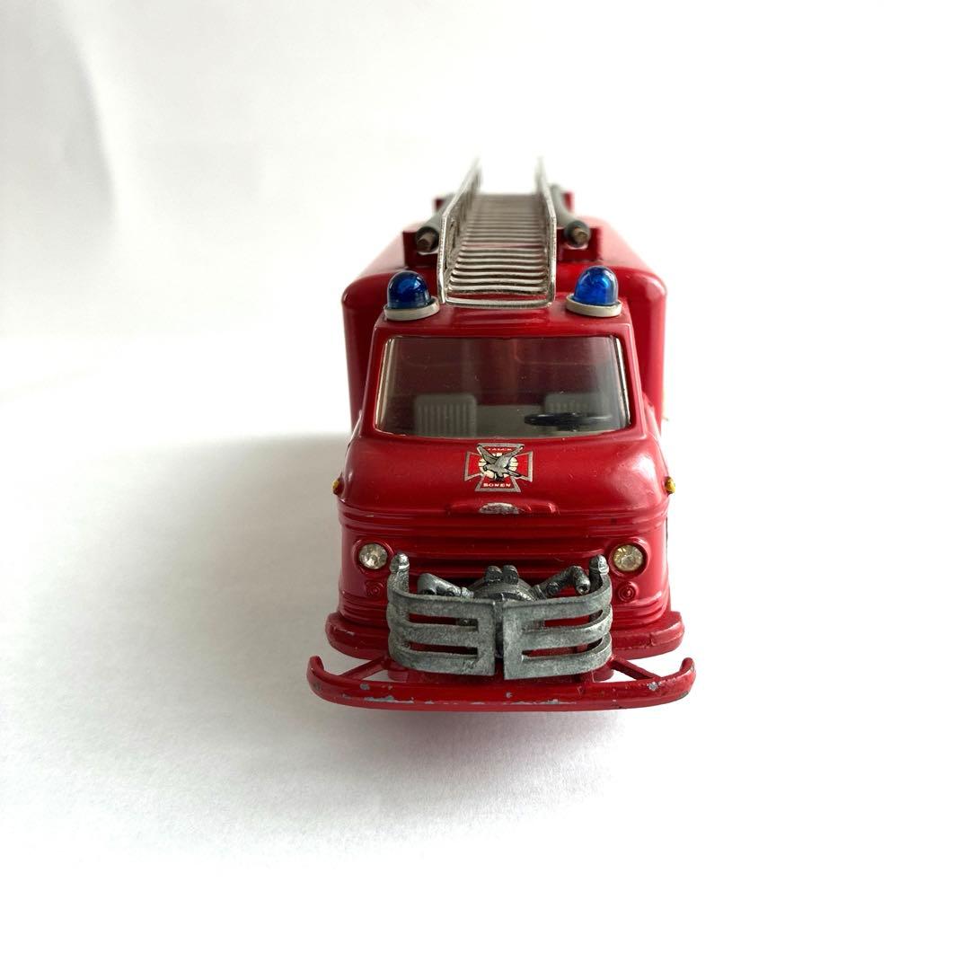 TEKNO 459 ボルボ FALCK ZONEN 消防車 15cm