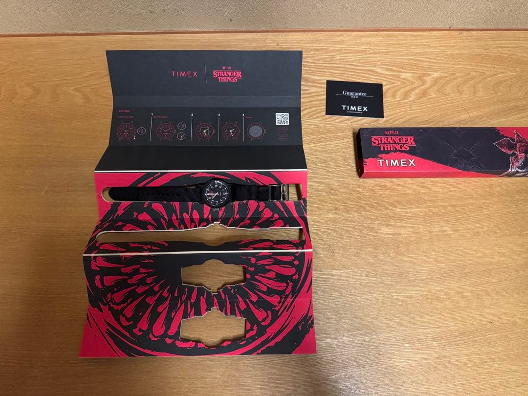 Stranger Things TIMEX アナログ腕時計