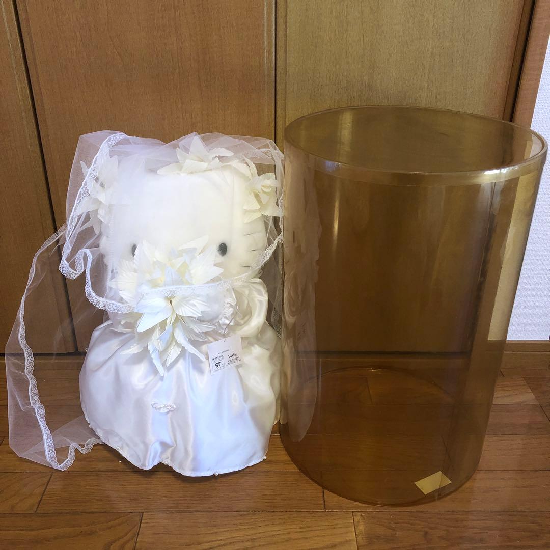 vivitix限定ハローキティ　ウエディングドール