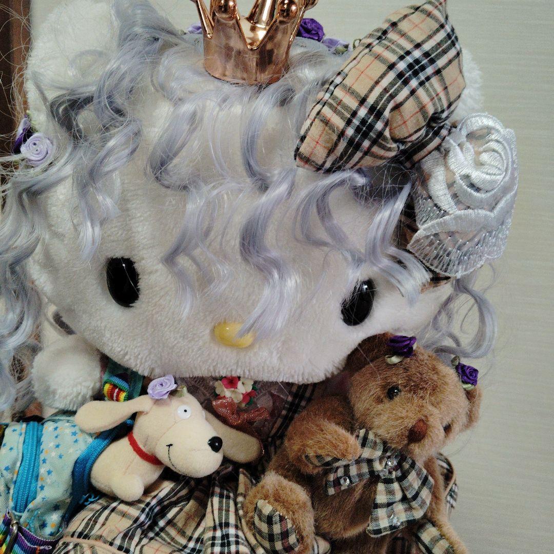 hello Kitty Sanrio 手作りプラッシュドール 王冠付き