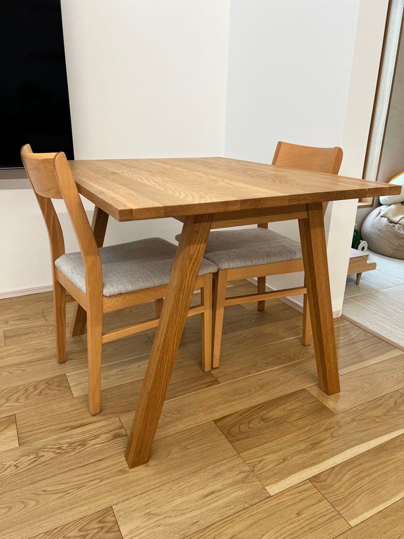 unico ELEMT（エレムト）ダイニングテーブル　4人掛け