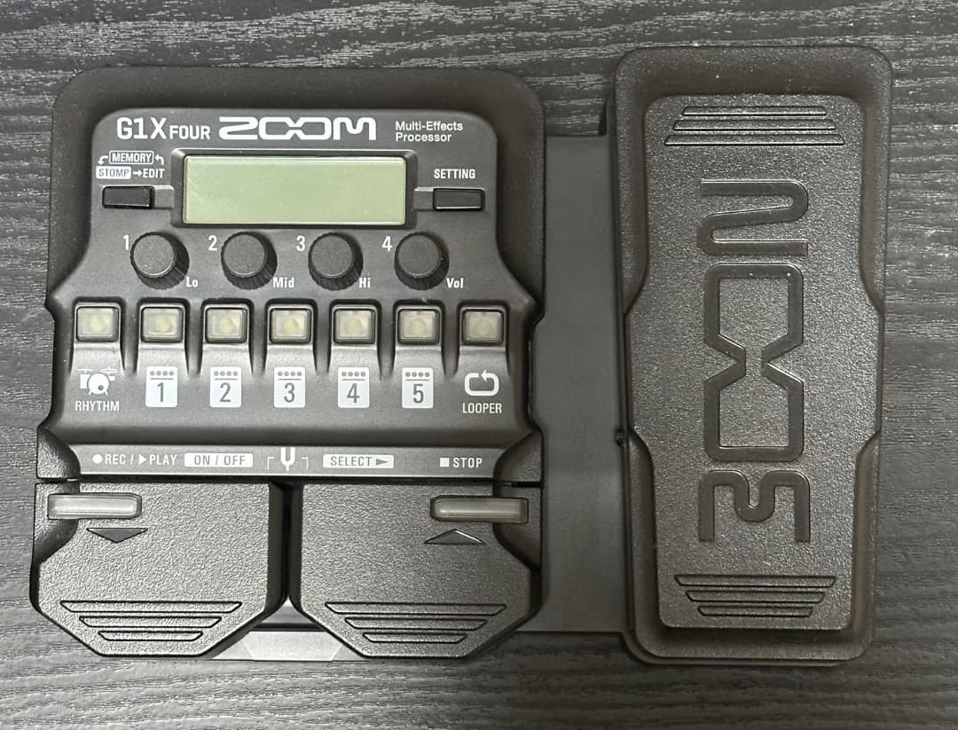 ZOOM G1X FOUR マルチエフェクトプロセッサー