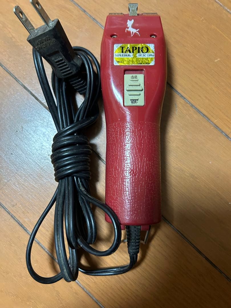 TAPIO バリカン レッド