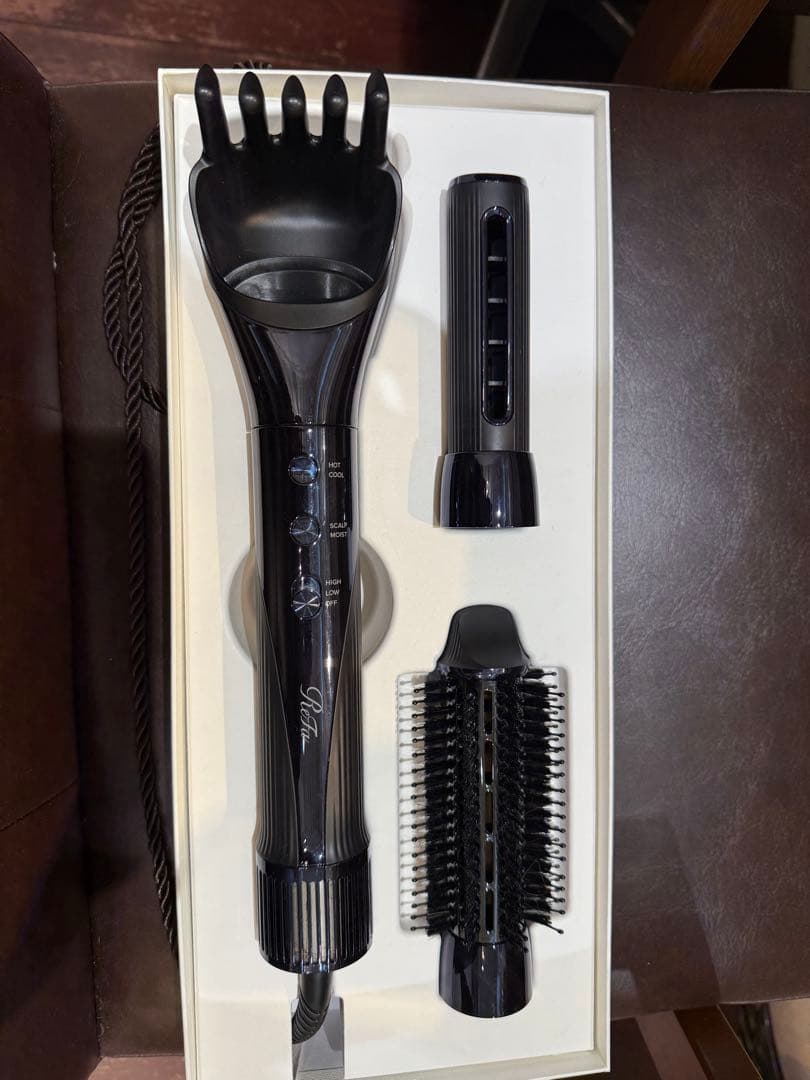 ReFaリファ ビューテックリセッター ブラックドライヤー　スタンド付き