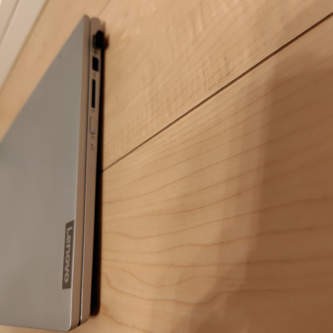 Lenovo IdeaPad C340-14IML 2-in-1 ノートPC