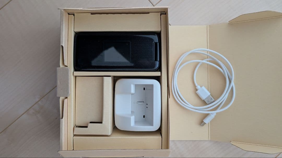 docomo らくらくホン F-41F ブラック 本体