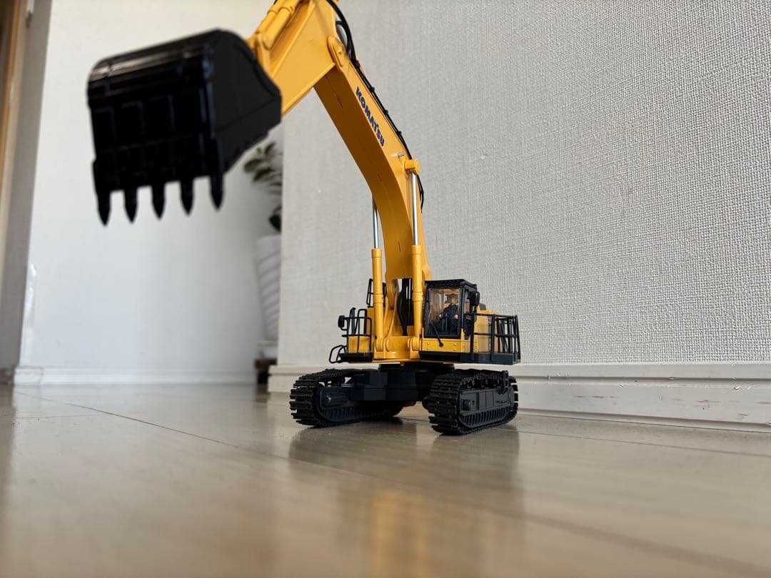 京商 油圧ショベル PC1250-8 HG 1/50 パワーショベル