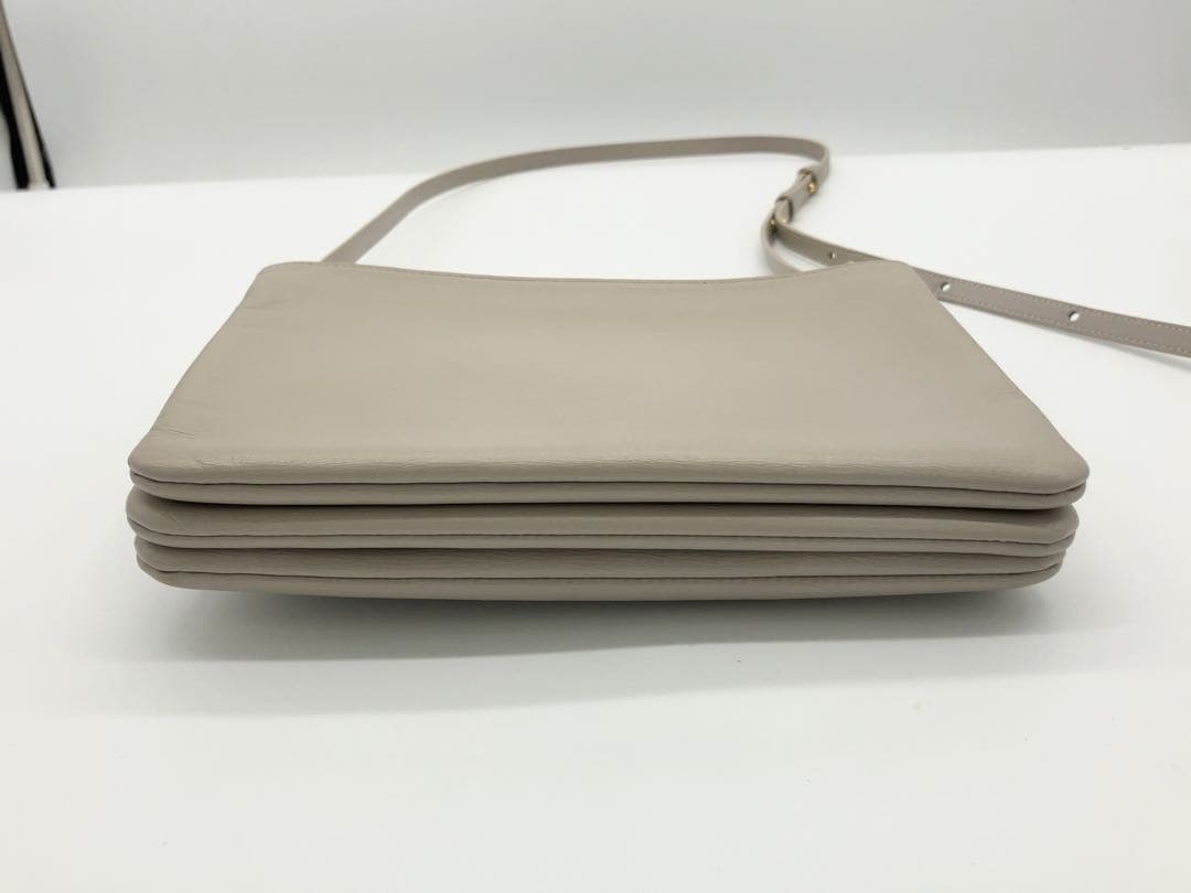CELINE トリオ ラージ レザー ショルダーバッグ ライドグレー