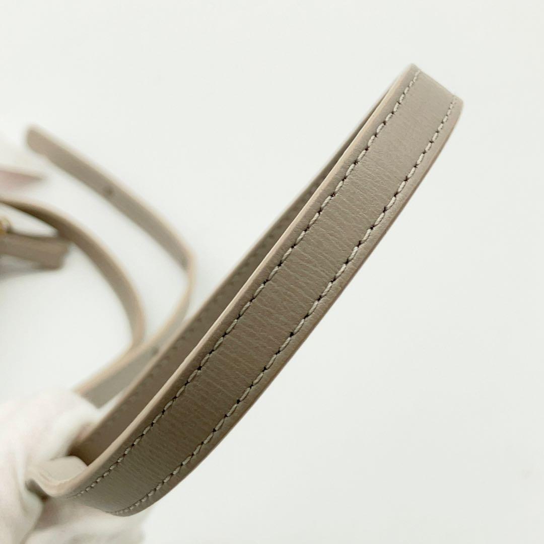 CELINE トリオ ラージ レザー ショルダーバッグ ライドグレー