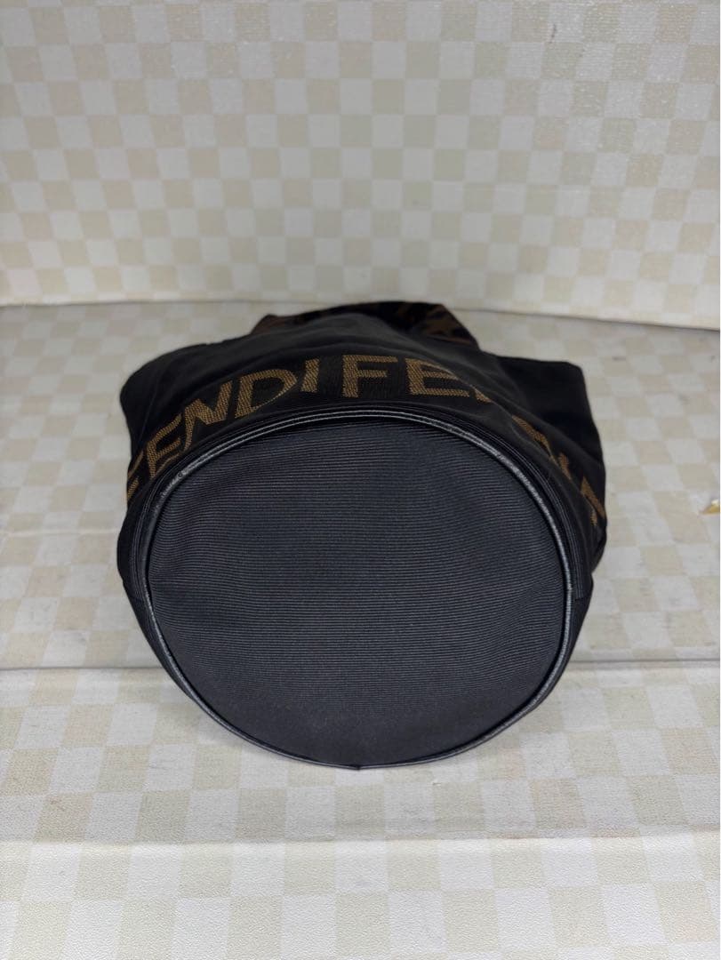 極美品　希少サイズ　FENDI フェンディ　ハンドバッグ　M29