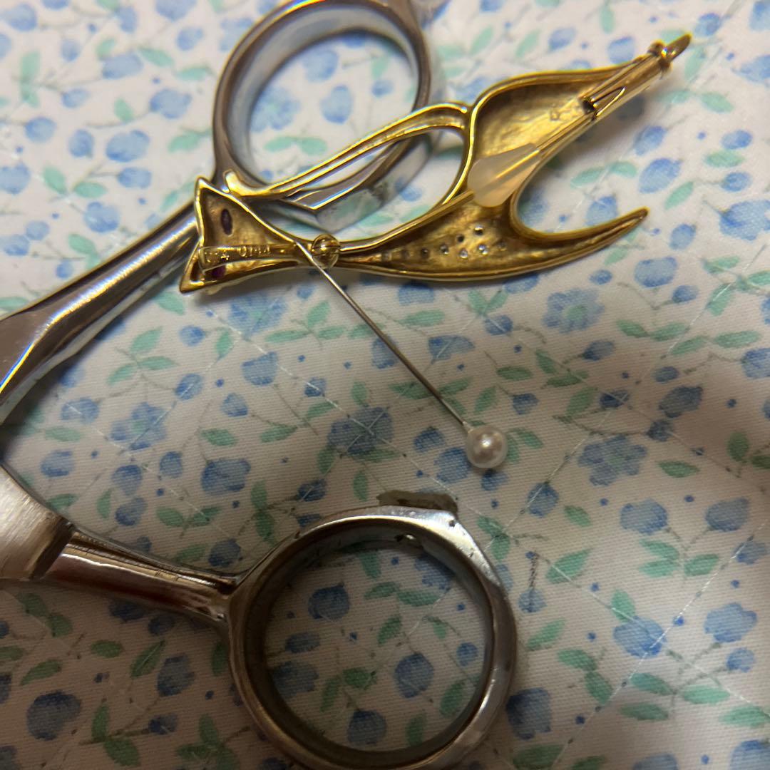 お値下げ　K18 ネコのデザイン　ブローチ＆ペンダント　8g