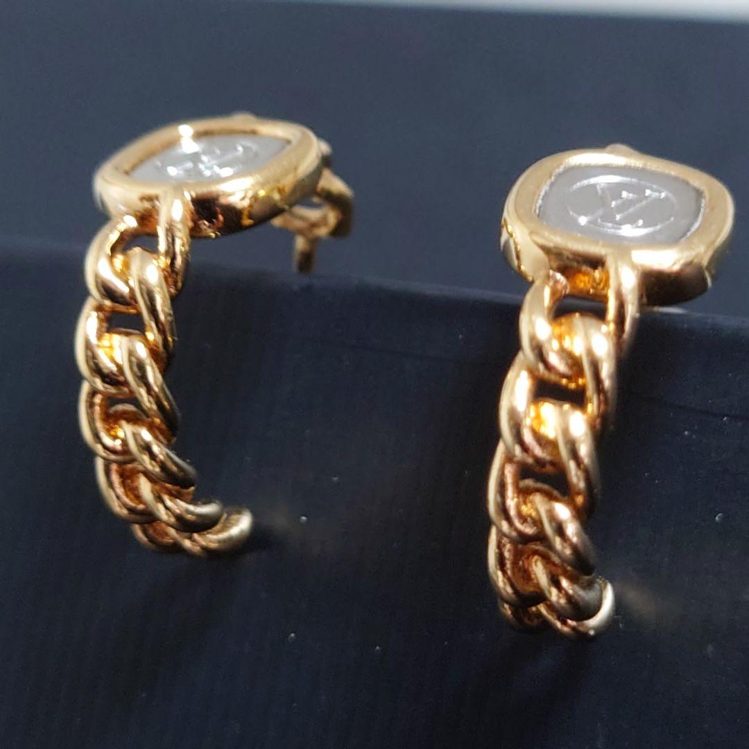 ✨️新春SALE✨️　LOUISVUITTON　ゴールドカラー　ピアス