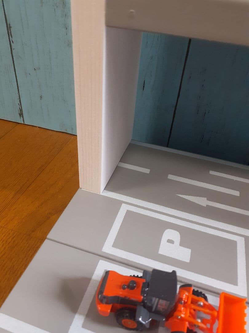 ミニカー収納棚6段110台ロータリー交差点付きトミカ