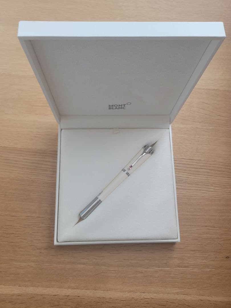 MONTBLANC 万年筆　プリンセス グレース・デ・モナコ