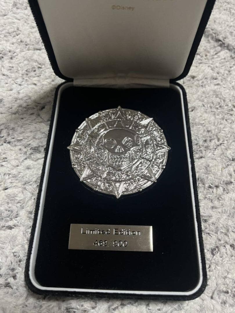 パイレーツオブカリビアン 純銀製900個限定メダル