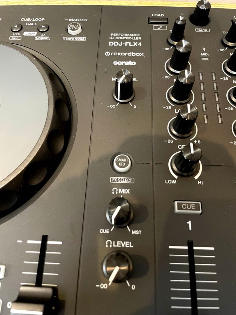 マタドガス　美品！Pioneer DJ DDJ-FLX4 コントローラー