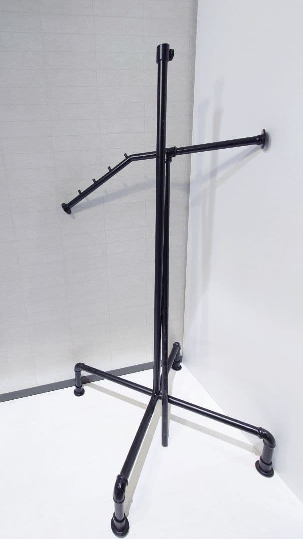 【送料込み】傾斜ハンガーラック　ハンガーラック　黒