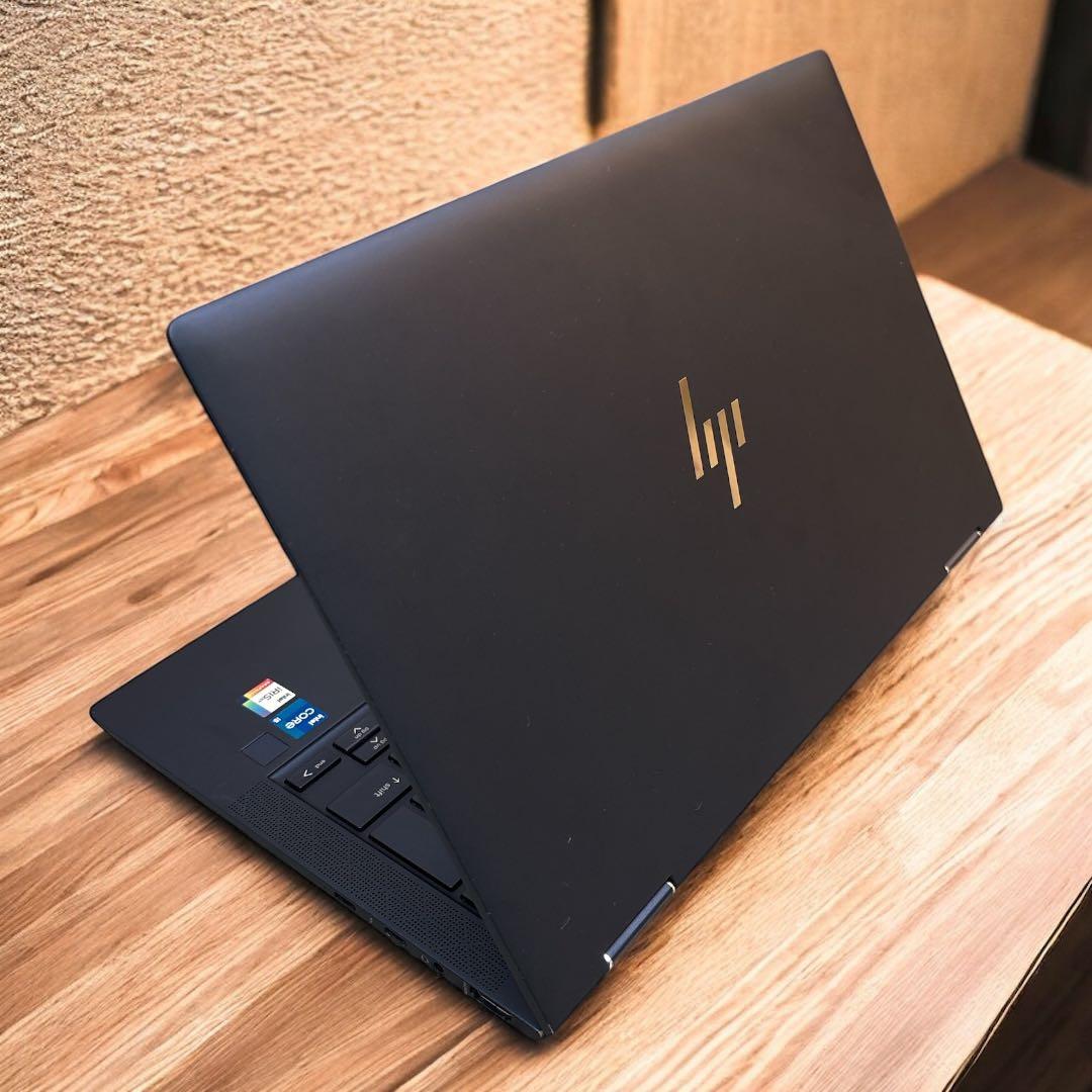 Jasmin Wong 　HP Elite Dragonfly G2