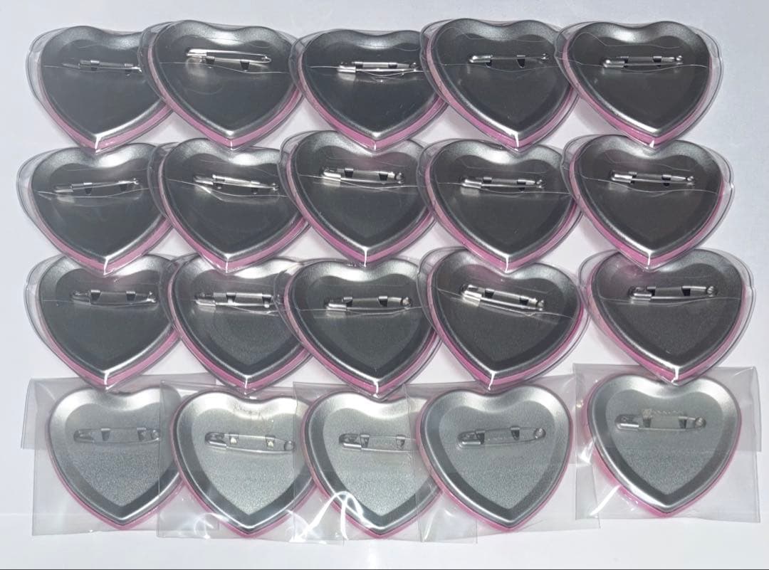 あんスタ 逆先夏目 GIRA⭐︎デコアイドル ハート缶バッジ イービル