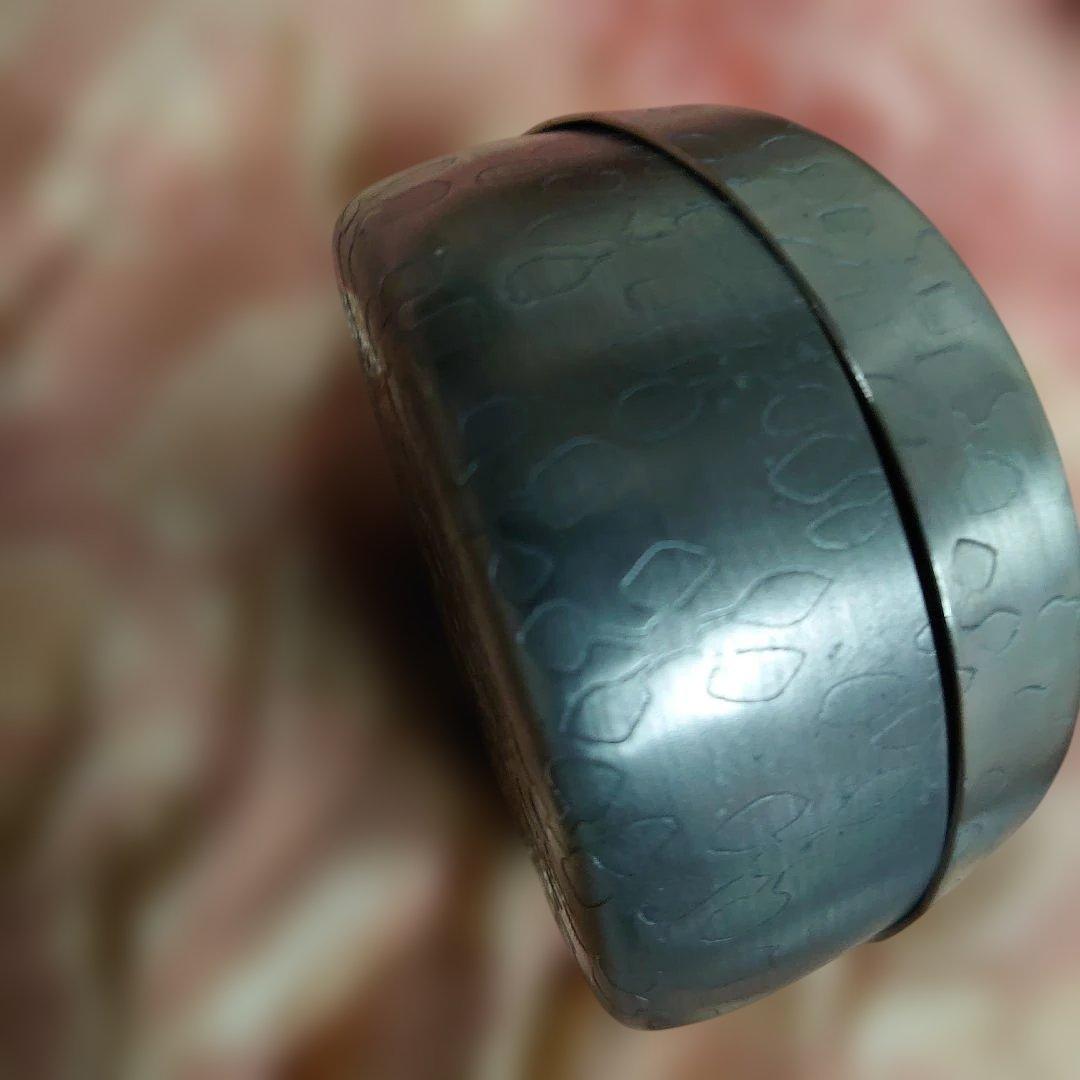 銀製品　模様茶道菓子器