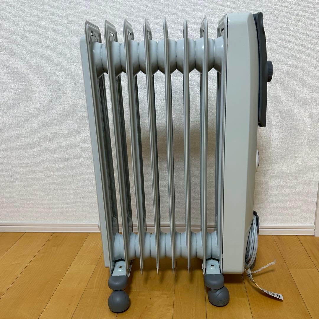 【美品】DeLonghi オイルヒーター　ストーングレー　動作確認済み　火傷防止