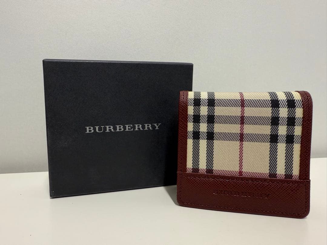 極美品【BURBERRY】ノバチェック ベージュ×ブラウン ケース 箱付き