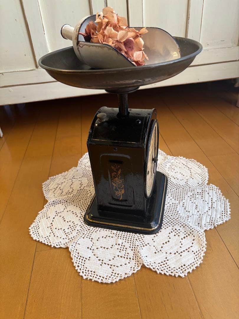 優子ママ様御専用　英国アンティーク　SALTER キッチンスケール　No.48