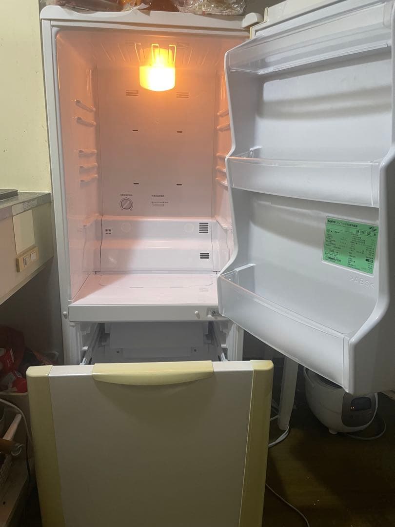 【送料込み】SANYO冷蔵庫 175L 2ドア SR-B18P