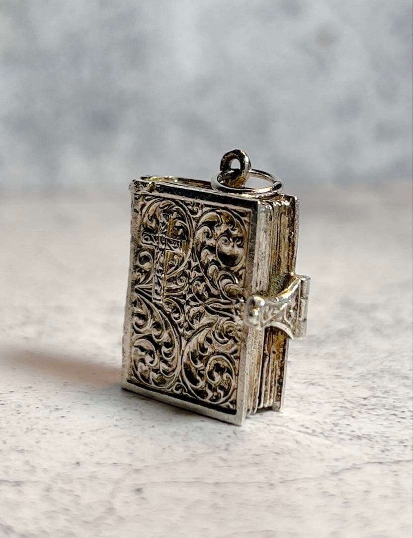 アンティーク　ペンダント　聖書　ホーリーバイブル　ネックレス