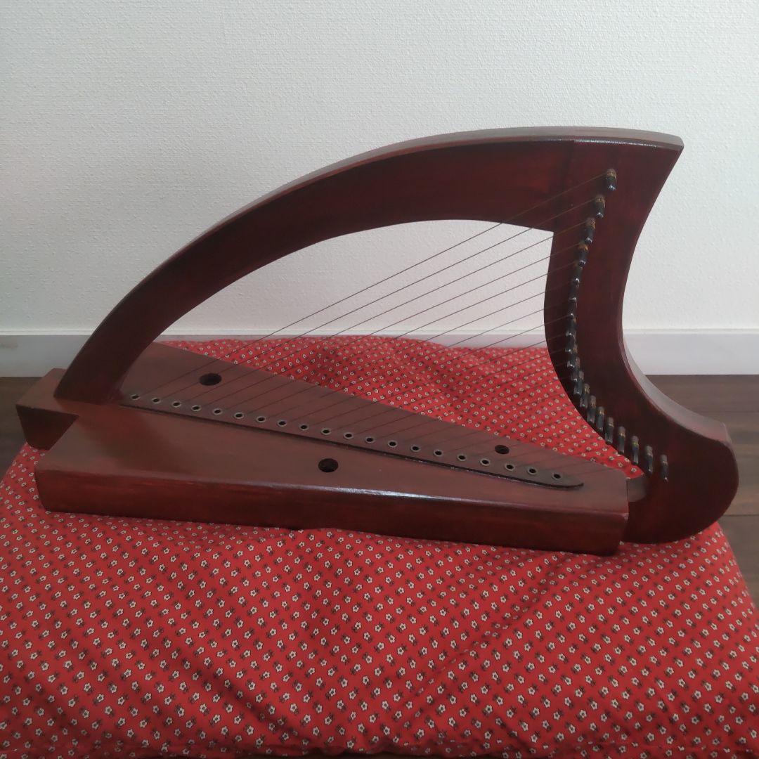 金属弦ハープ　曲集とスペア弦つき