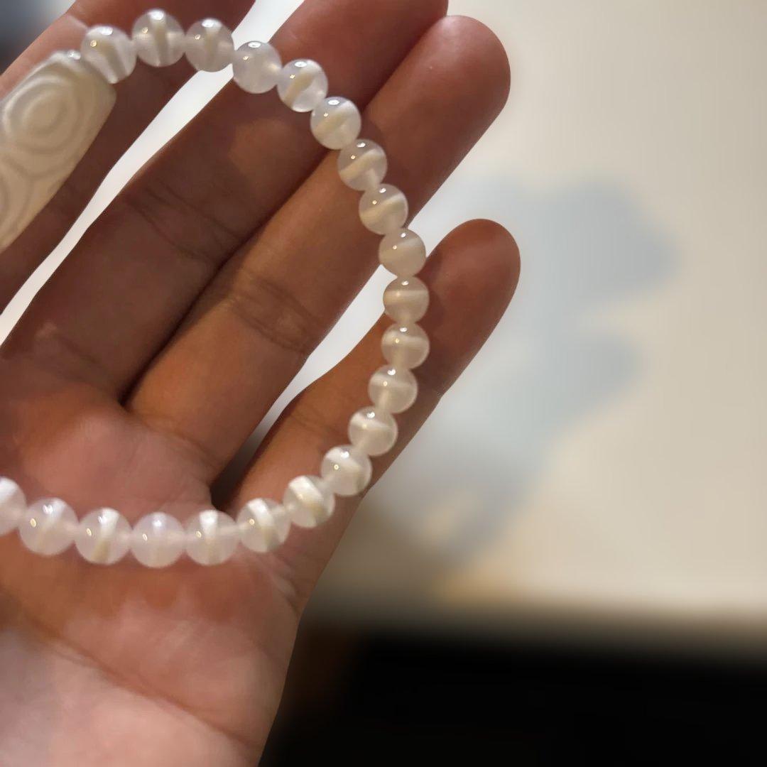 すっごく人気！龍眼白天珠！線天珠！ブレスレットタイプ！