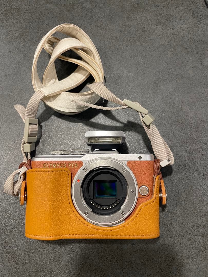 OLYMPUS PEN E-pl8 ミラーレスカメラ 14-42mm ブラウン