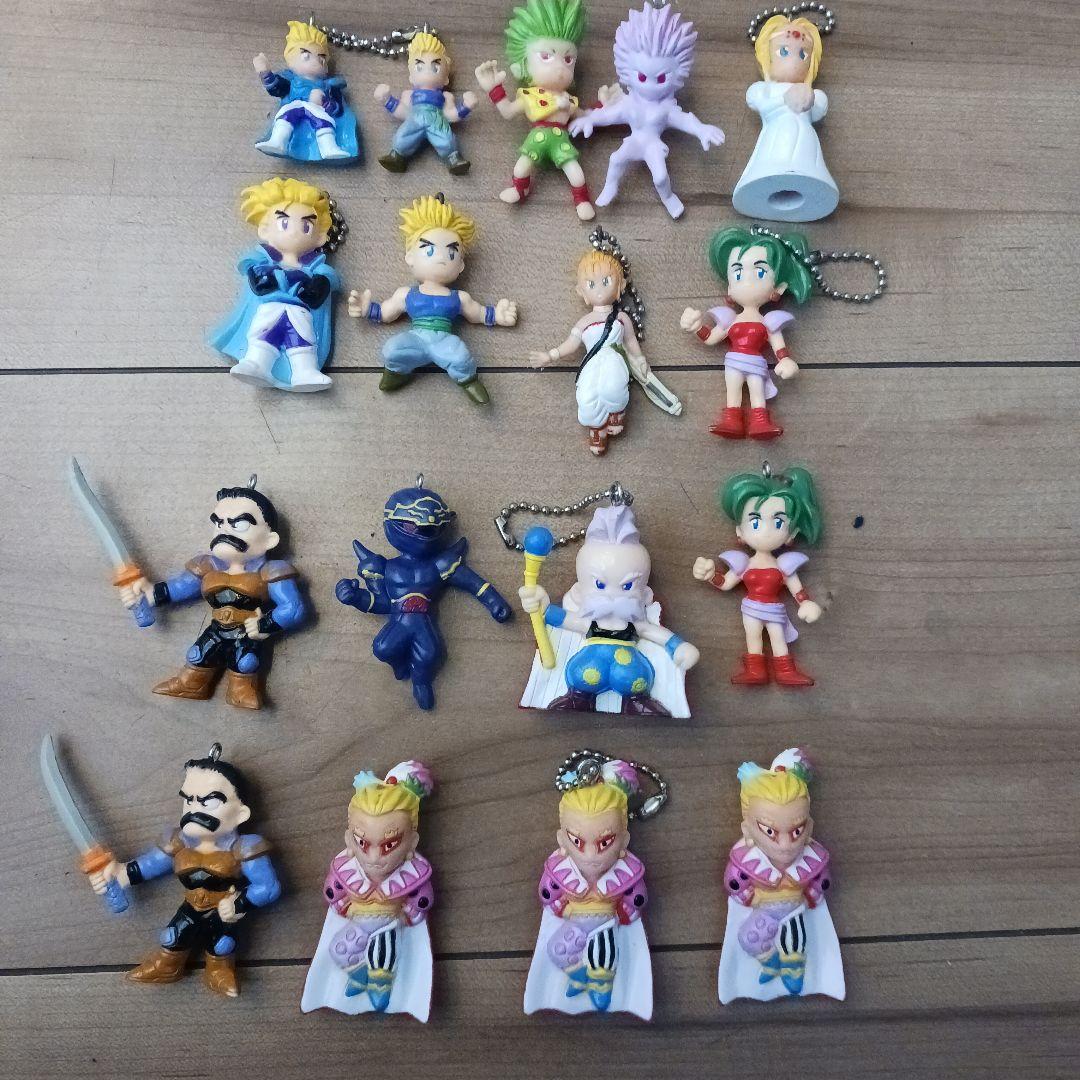 ファイナルファンタジー　☆　キーホルダーセット 16体　☆　綺麗　☆レア☆当時物