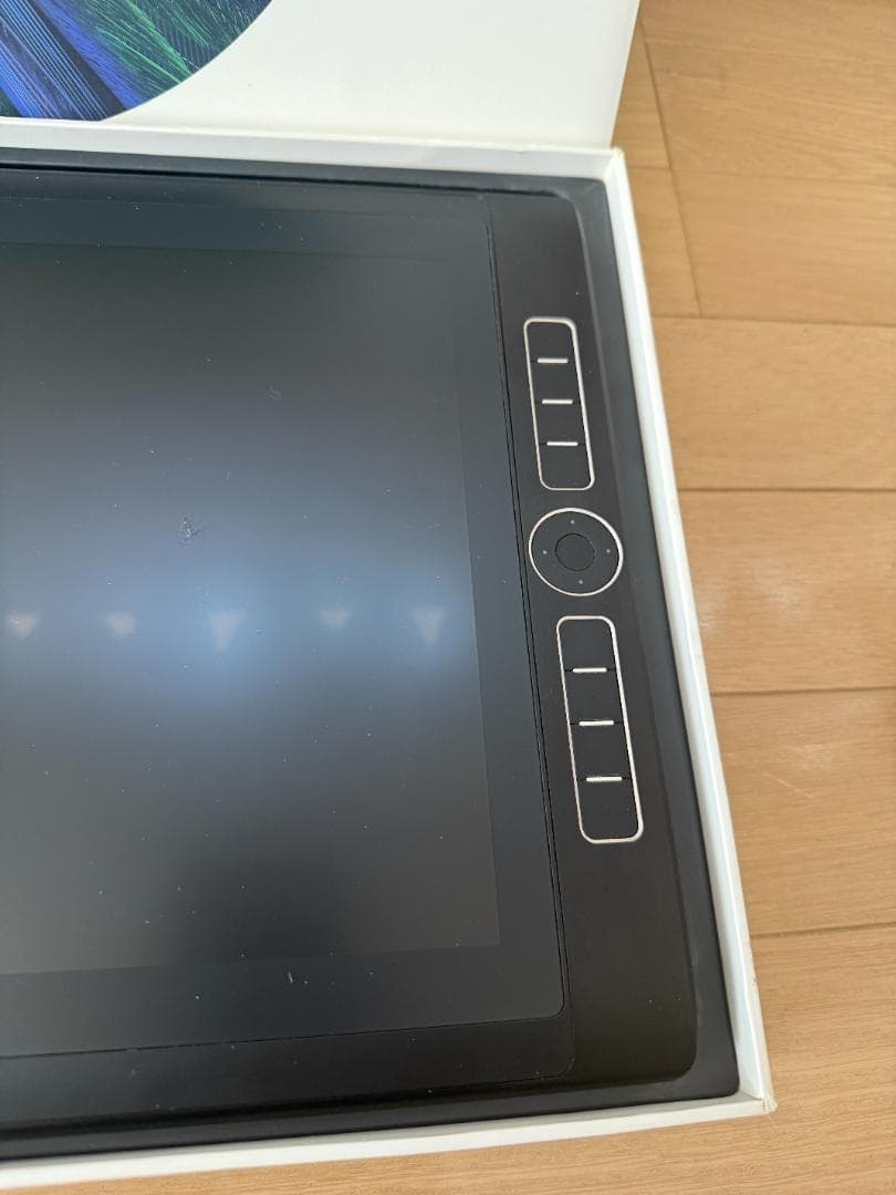 液タブ・ペンタブ Wacom Mobile Studio Pro 16 DTH-W1620H/K0