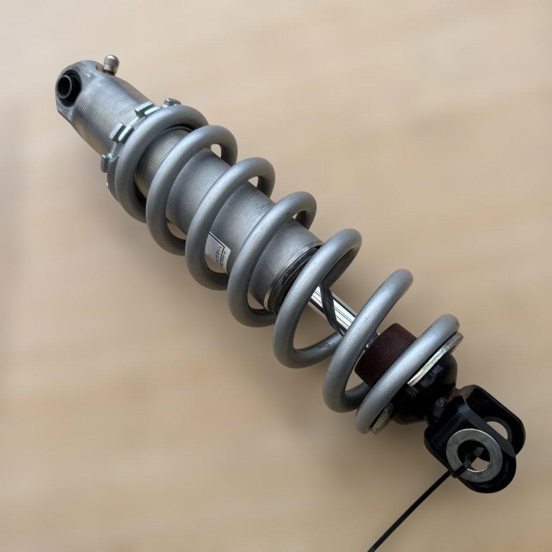 セロー250ファイナルエディション純正ディアショック