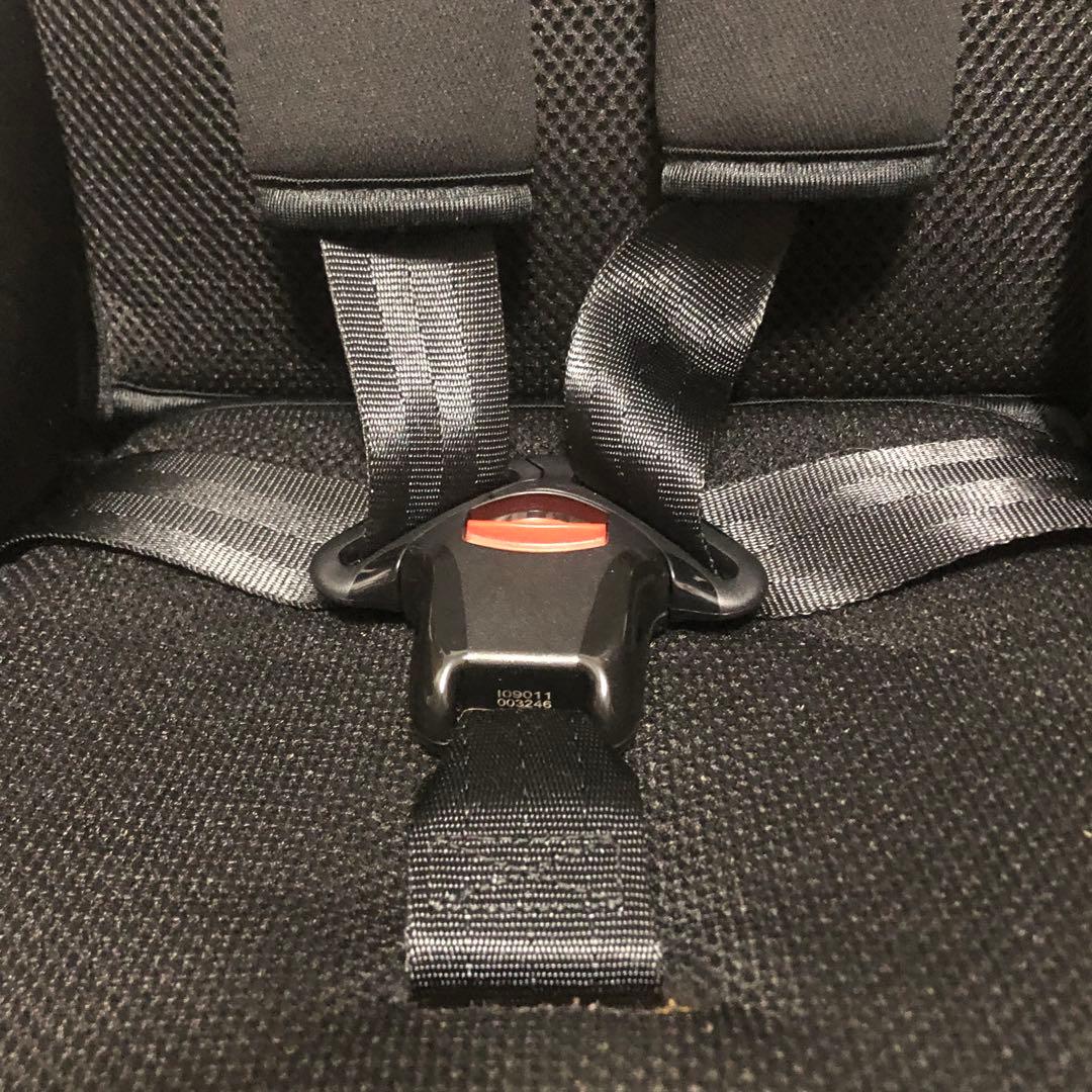 送料込★美品★Crestella isofixモバイル ジュニアシート