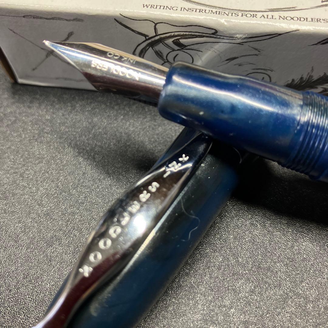 つくちゃん専用　ヌードラーズインク　フルフレックスニブ万年筆　試し書きのみ使用