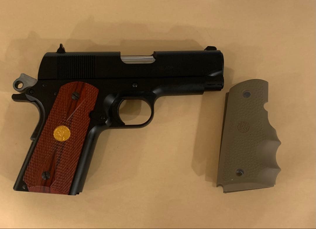 WA「コルトオフィサーズ ACP」