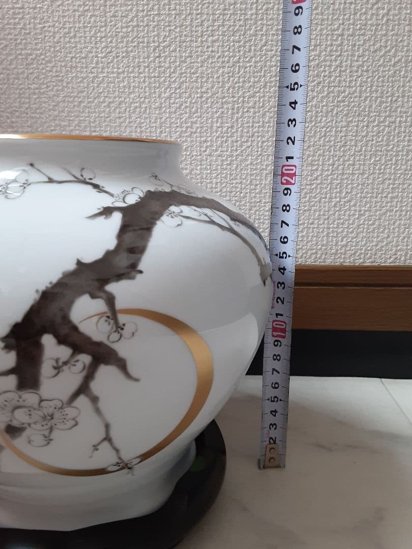 百木春夫作　高級磁器　限定版　桜花瓶皇室担当