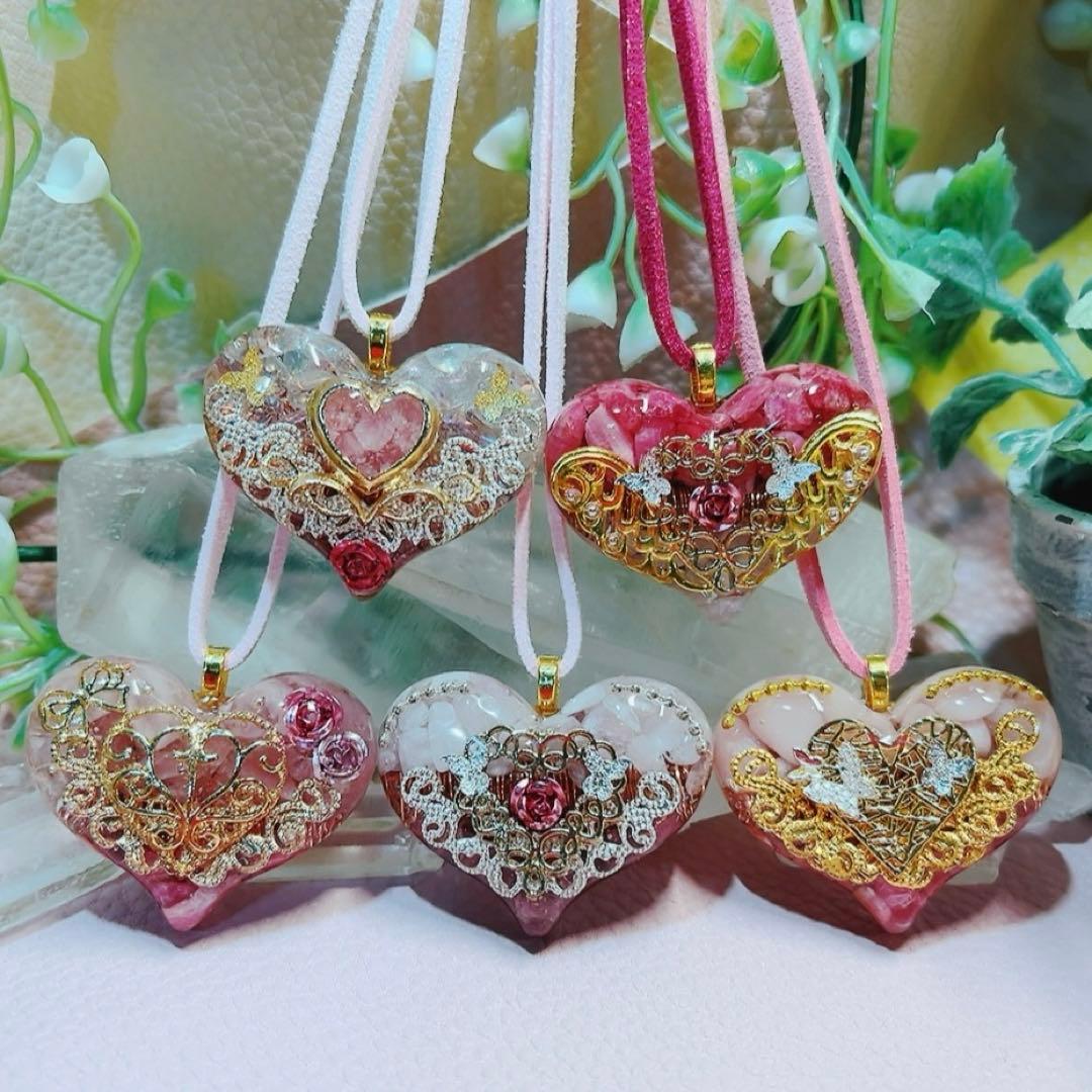 癒しのオルゴナイト❤️オーラクォーツ＋インカローズのハート型♡