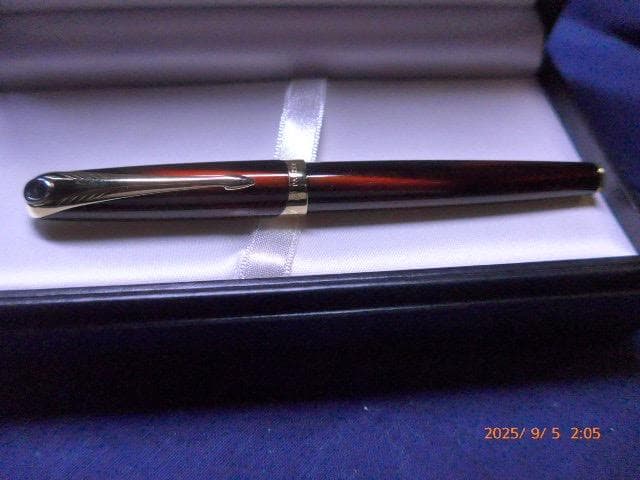 幻のパーカー万年筆　エリプス／Ellipse　深紅　18K 750ペン先、細字