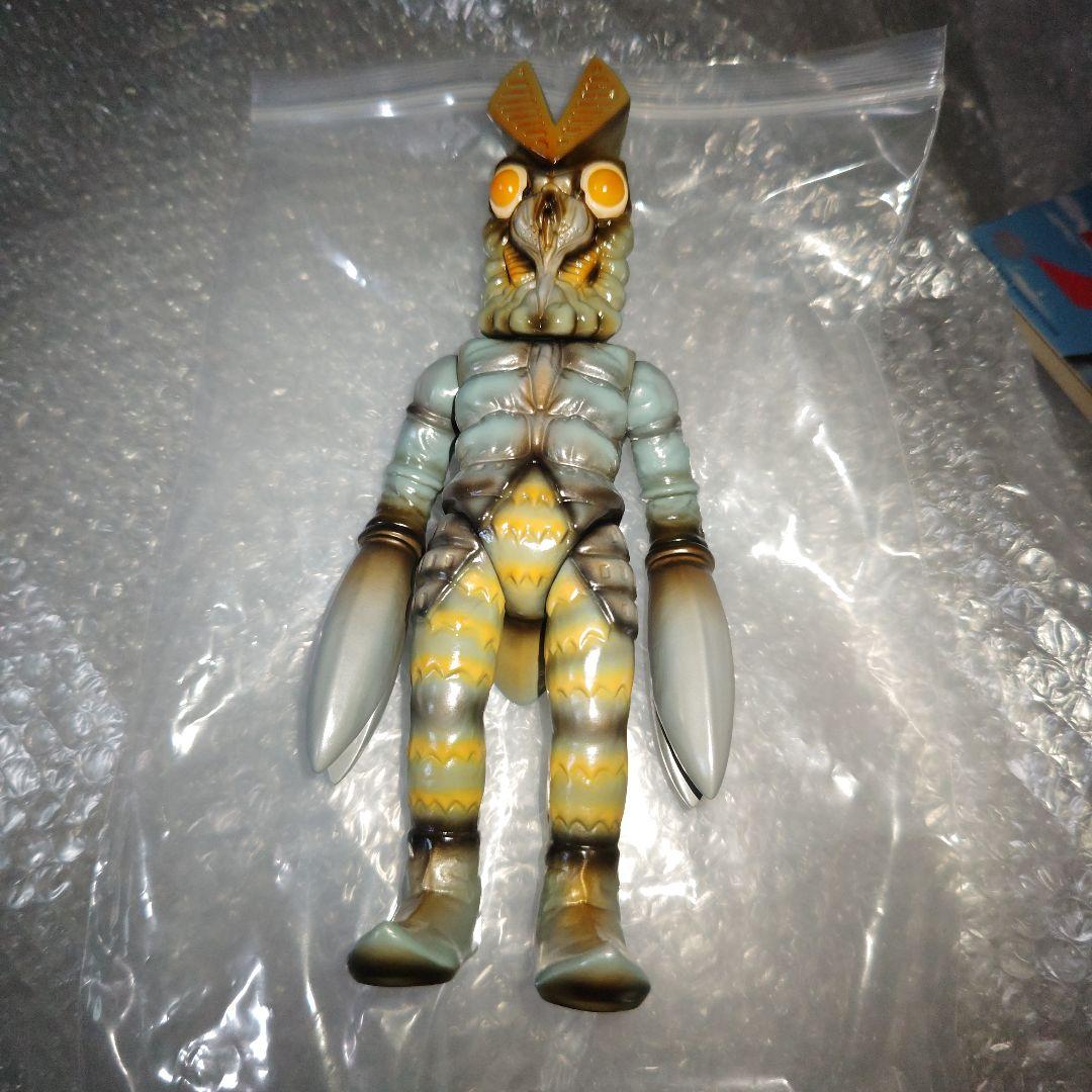 LESTANG NICOLAS　ウルトラマン　バルタン星人　ソフビ