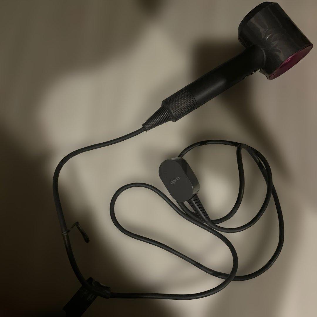 ダイソン ドライヤー