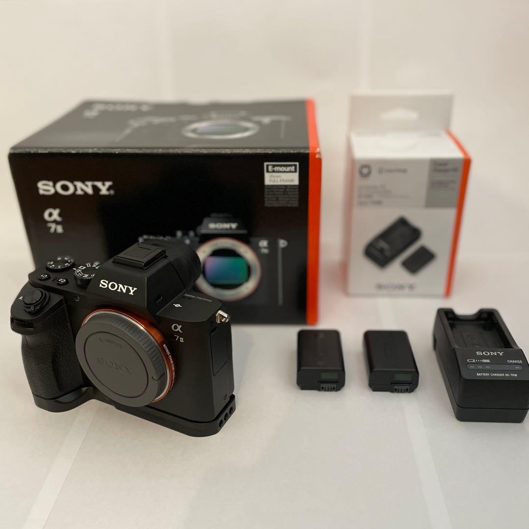 【美品】シャッター数2050枚 SONY α7II ILCE-7M2 ボディ