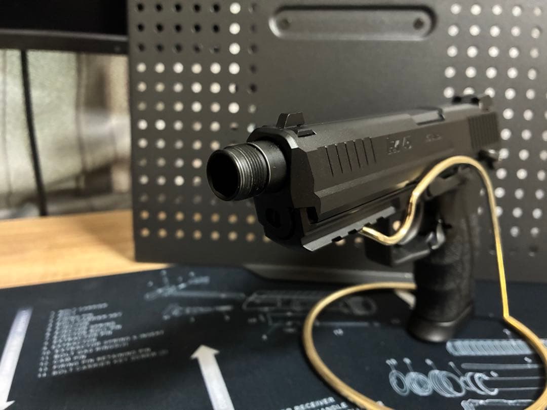 極美品 東京マルイ HK45タクティカル＋SureFire Replica