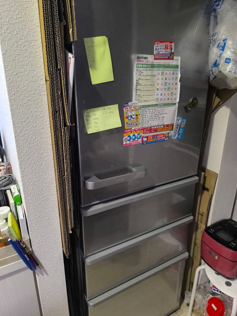 シルバー 4ドア冷蔵庫 大型　21年製　送料込み