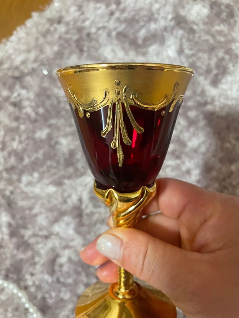 ベネチアングラス　ワイングラス　 24kT 赤と金の花柄ガラス杯