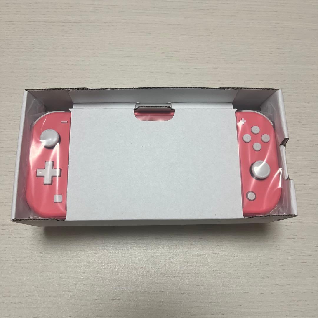 Nintendo Switch lite スイッチ　ライト　コーラル