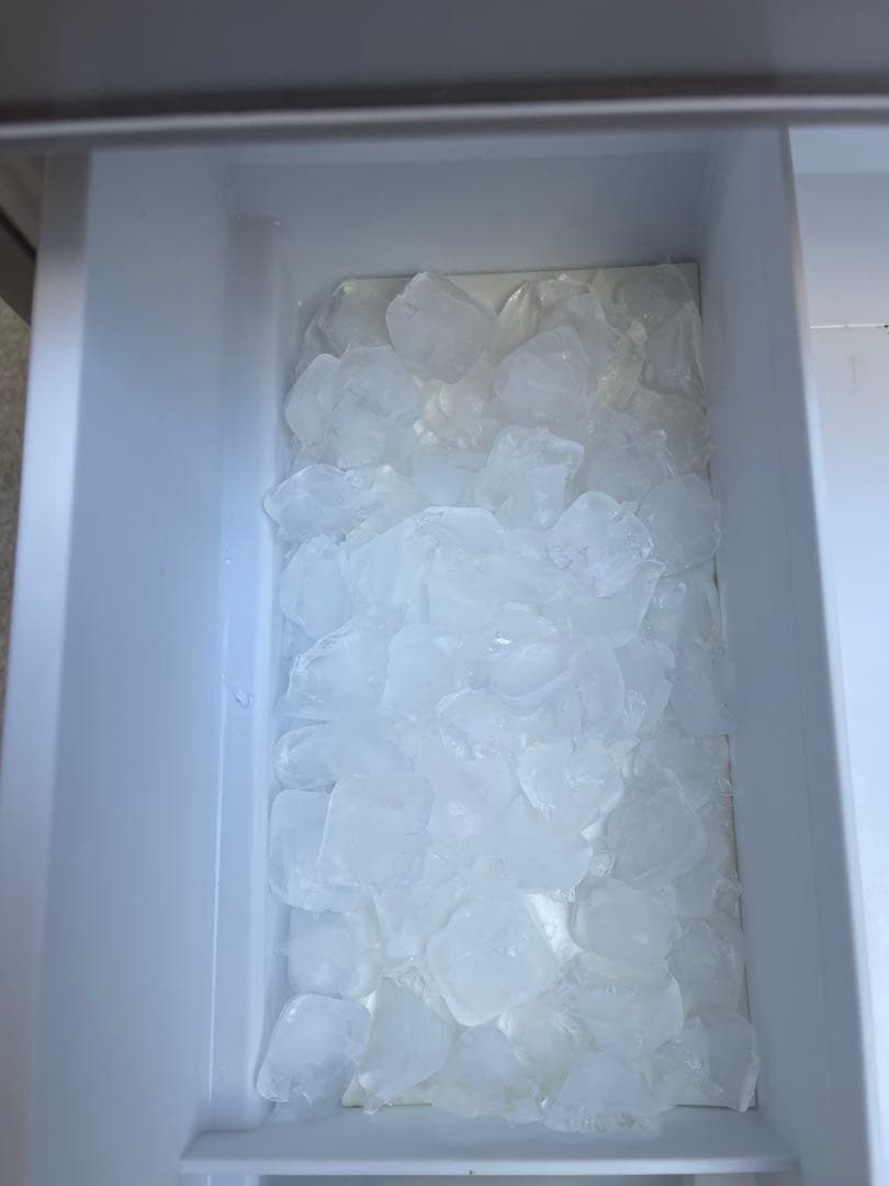 日立 R-S3200HV冷蔵庫 自動製氷真空チルド 315L 3ドア2018年製