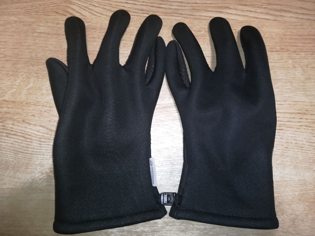 小物  peak GORE WINDSTOPPER Gloves Black